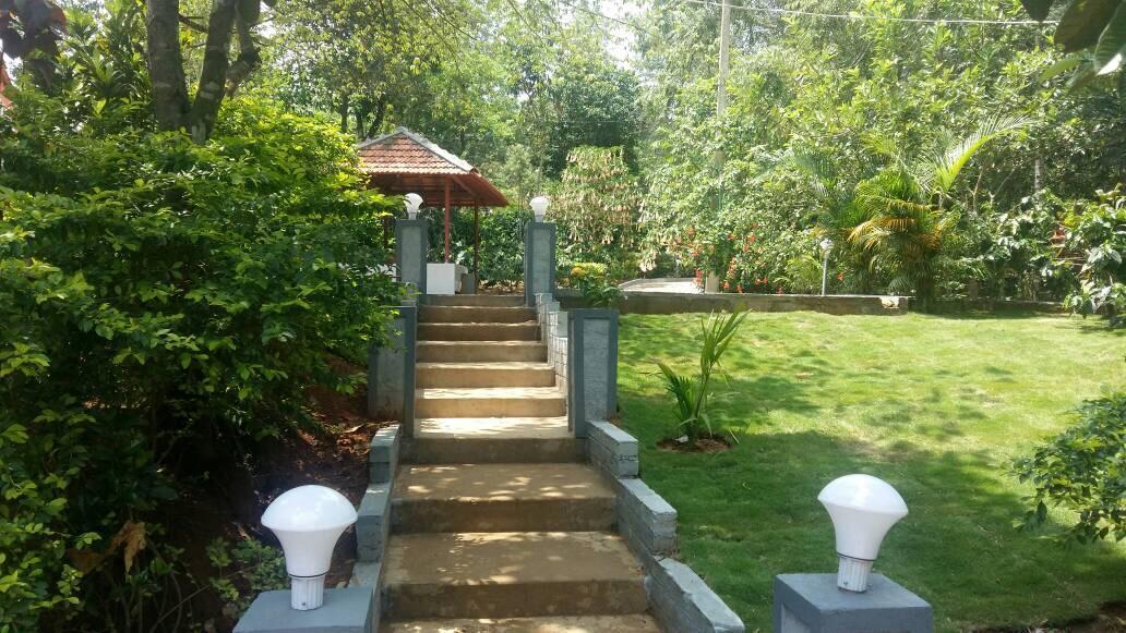 Leisure Vacations Whispering Woods Hotel Madikeri Exterior foto